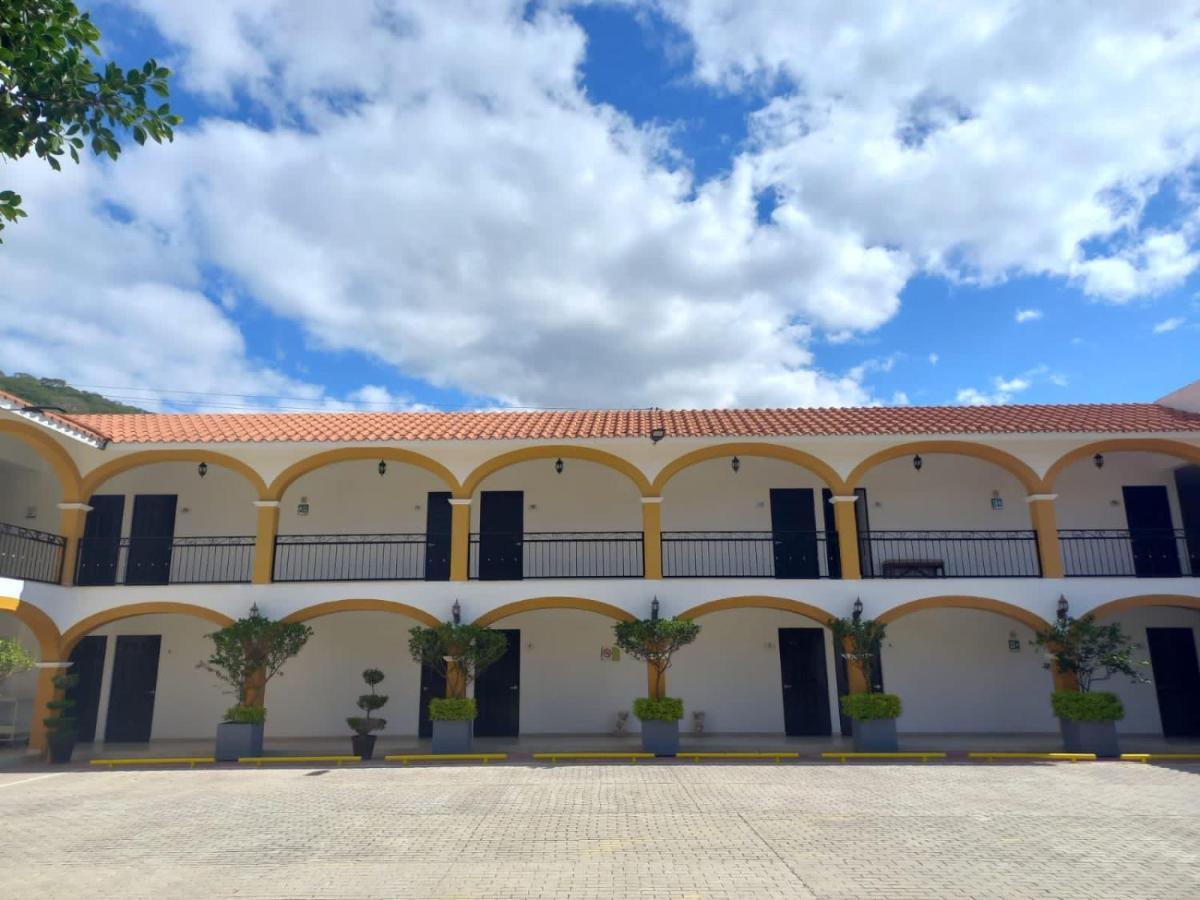 Casa Blanca Hotel Jalpan de Serra Exterior foto